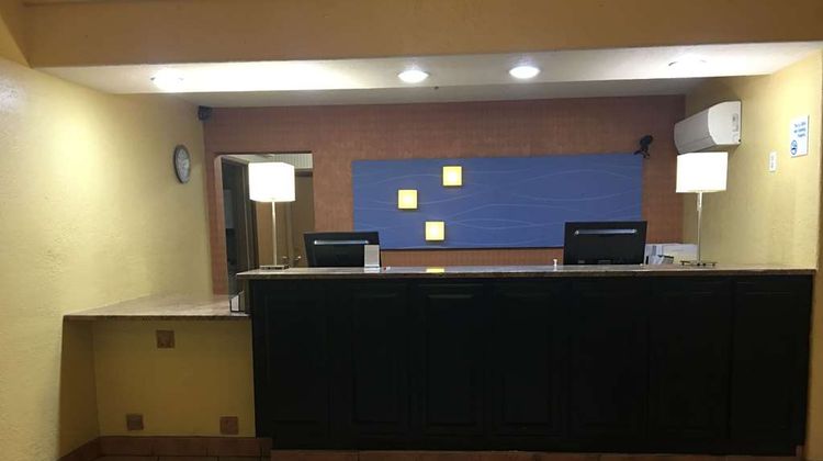 Ramada by Wyndham Santa Fe Lobby