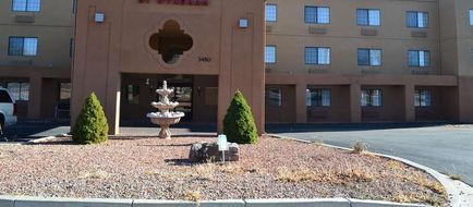 Ramada by Wyndham Santa Fe Exterior