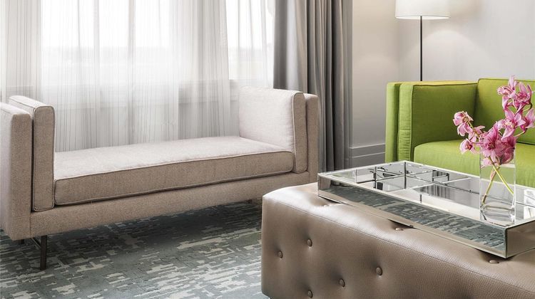 21C Museum Hotel Lexington Suite