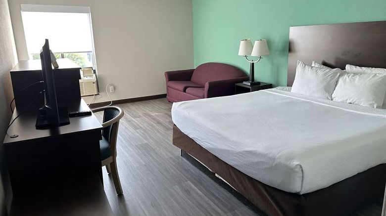 <b>Baymont by Wyndham North Myrtle Beach Room</b>. Images powered by <a href="https://iceportal.shijigroup.com/" title="IcePortal" target="_blank">IcePortal</a>.