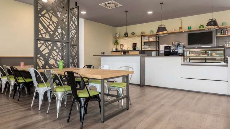 Super 8 by Wyndham Oberhausen Restaurant