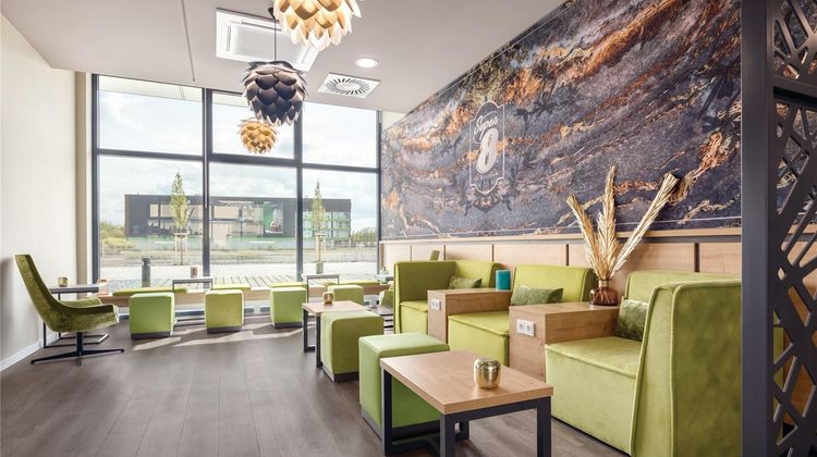 Super 8 by Wyndham Oberhausen Lobby