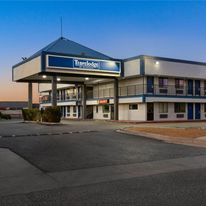 Travelodge by Wyndham Albuquerque West