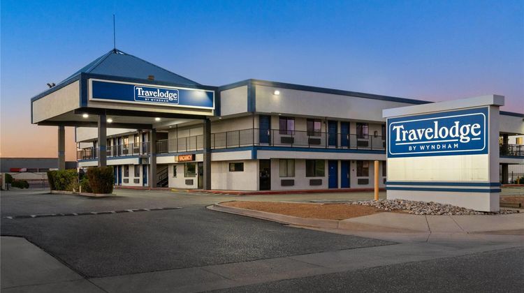 Travelodge by Wyndham Albuquerque West Exterior