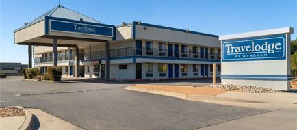 Travelodge by Wyndham Albuquerque West Exterior