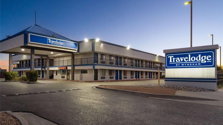 Travelodge by Wyndham Albuquerque West Exterior