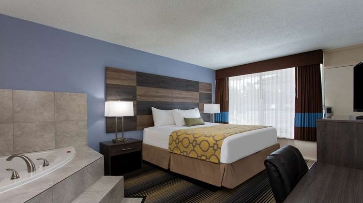Baymont by Wyndham Cheraw Suite