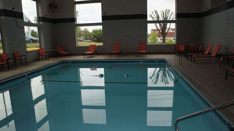 La Quinta Inn & Suites Branson Pool