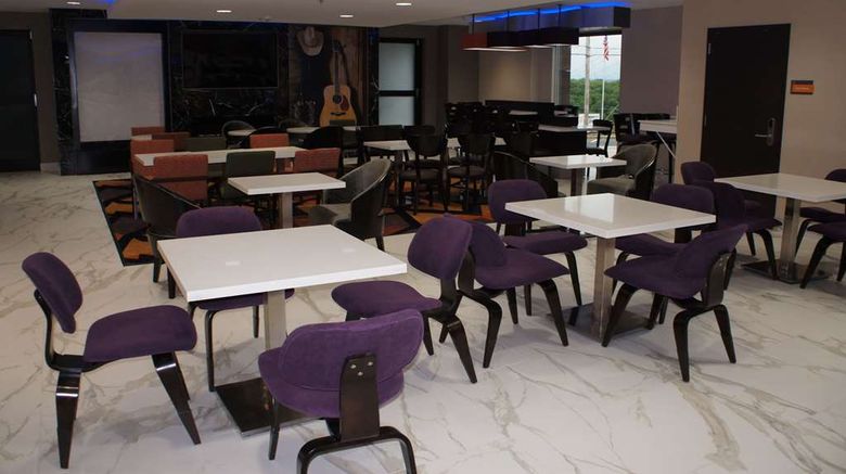 <b>La Quinta Inn & Suites Branson Restaurant</b>. Images powered by <a href="https://iceportal.shijigroup.com/" title="IcePortal" target="_blank">IcePortal</a>.
