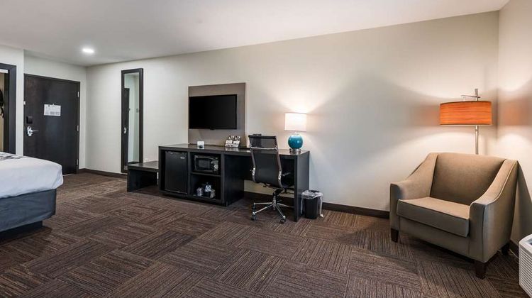 Sleep Inn Baxley Suite