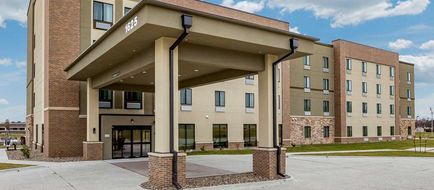 Comfort Inn & Suites West Des Moines Exterior