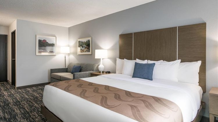 Quality Inn Marquette Room