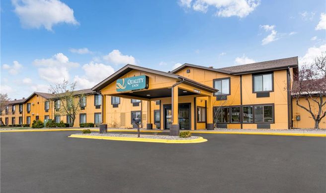 Quality Inn Marquette Exterior