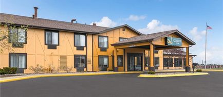 Quality Inn Marquette Exterior