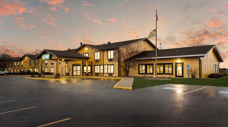 Quality Inn Marquette Exterior