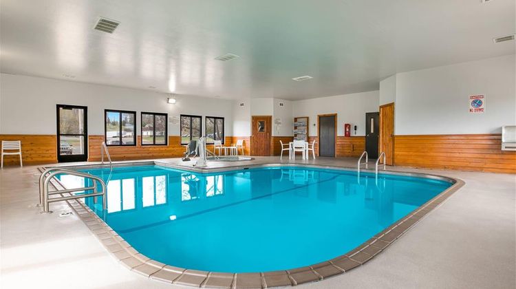 Quality Inn Marquette Pool