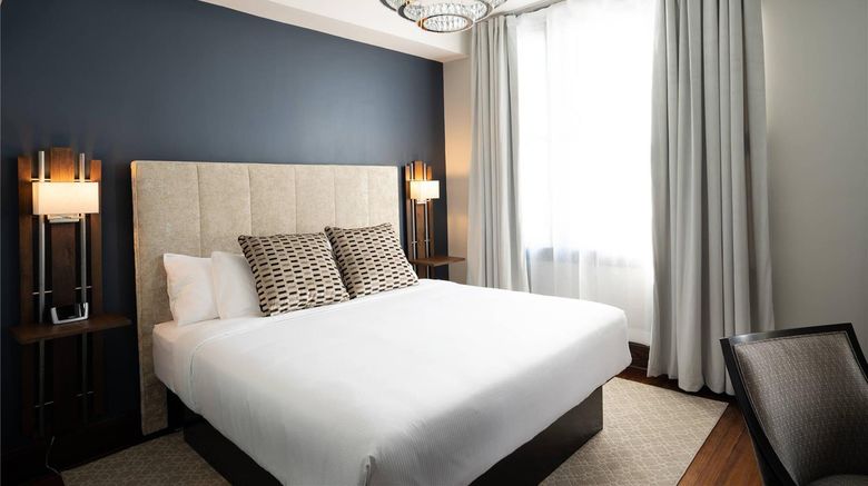 <b>The Esquire Hotel, an Ascend Collection Room</b>. Images powered by <a href="https://iceportal.shijigroup.com/" title="IcePortal" target="_blank">IcePortal</a>.