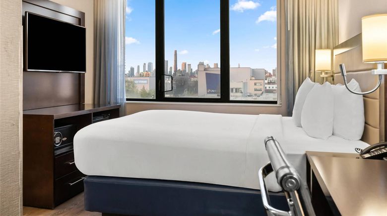 <b>Comfort Inn Prospect Park-Brooklyn Room</b>. Images powered by <a href="https://iceportal.shijigroup.com/" title="IcePortal" target="_blank">IcePortal</a>.