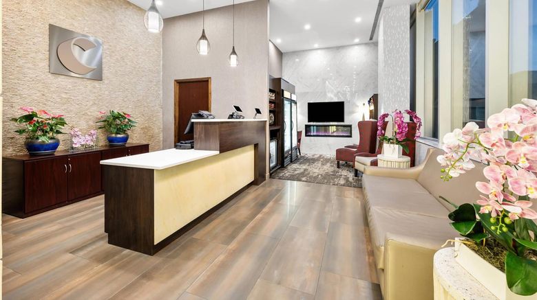 <b>Comfort Inn Prospect Park-Brooklyn Lobby</b>. Images powered by <a href="https://iceportal.shijigroup.com/" title="IcePortal" target="_blank">IcePortal</a>.