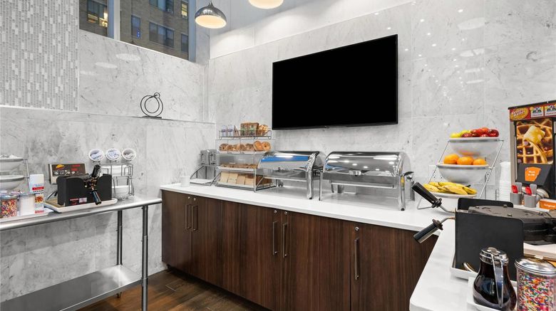 <b>Comfort Inn Prospect Park-Brooklyn Restaurant</b>. Images powered by <a href="https://iceportal.shijigroup.com/" title="IcePortal" target="_blank">IcePortal</a>.