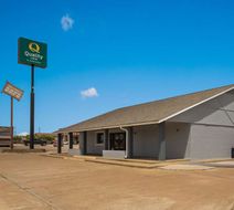 Quality Inn Madisonville Exterior