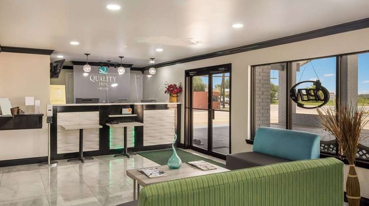 Quality Inn Madisonville Lobby