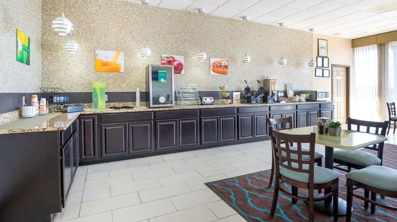 <b>Quality Inn Sweetwater Restaurant</b>. Images powered by <a href="https://iceportal.shijigroup.com/" title="IcePortal" target="_blank">IcePortal</a>.