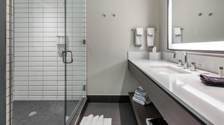 Cambria Hotel Downtown Conv Center Suite
