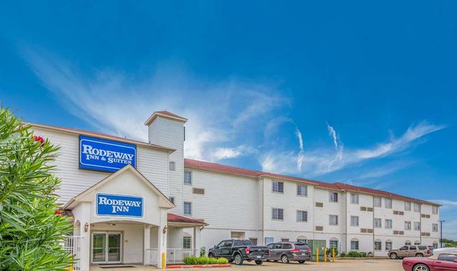 Rodeway Inn & Suites Port Arthur Exterior