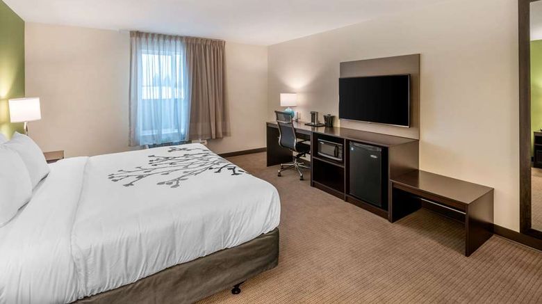 <b>Sleep Inn Spokane Room</b>. Images powered by <a href="https://iceportal.shijigroup.com/" title="IcePortal" target="_blank">IcePortal</a>.