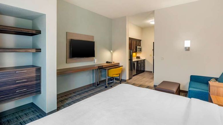 <b>MainStay Suites Spokane Suite</b>. Images powered by <a href="https://iceportal.shijigroup.com/" title="IcePortal" target="_blank">IcePortal</a>.