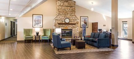 Comfort Inn Waukesha Milwaukee West Lobby