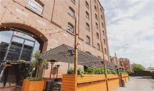 Native Hotel Manchester Exterior