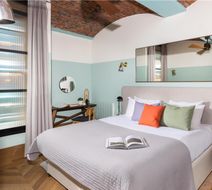 Native Hotel Manchester Room