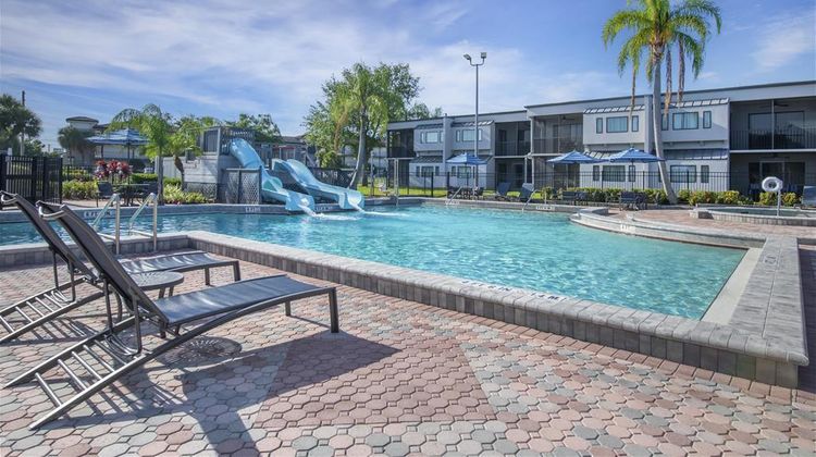 Orbit One Vacation Villas Pool
