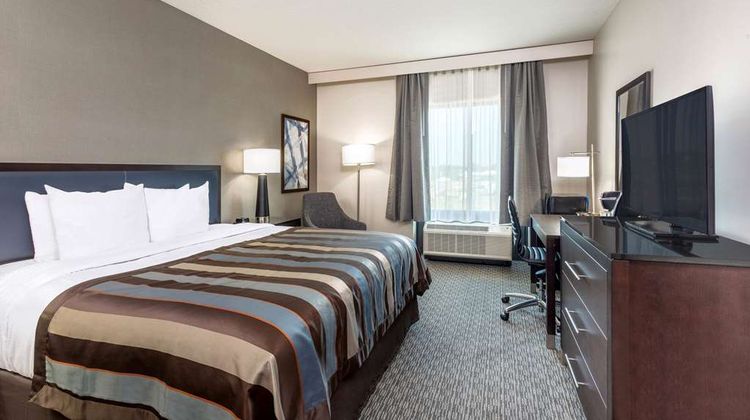 Wingate by Wyndham Angola Room