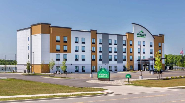 Wingate by Wyndham Angola Exterior