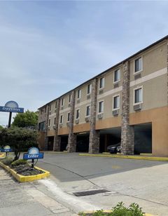 Days Inn by Wyndham Jersey City