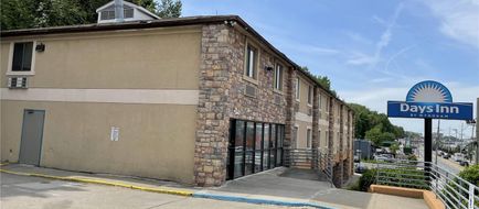 Days Inn by Wyndham Jersey City Exterior