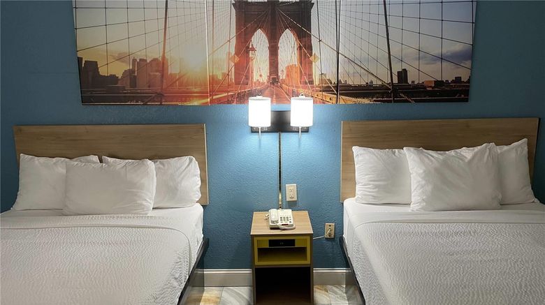 <b>Days Inn by Wyndham Jersey City Room</b>. Images powered by <a href="https://iceportal.shijigroup.com/" title="IcePortal" target="_blank">IcePortal</a>.