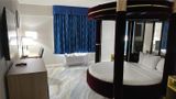 Days Inn by Wyndham Jersey City Room