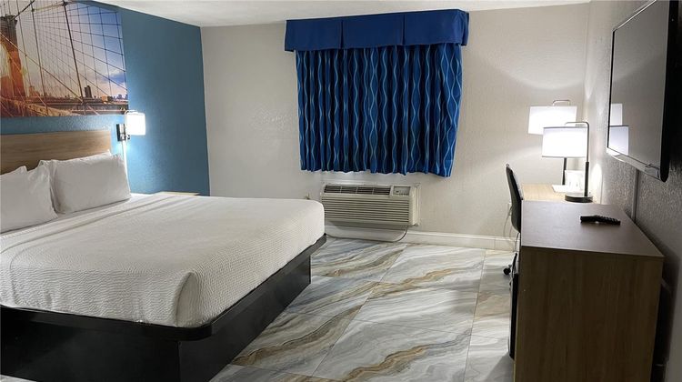 Days Inn by Wyndham Jersey City Room