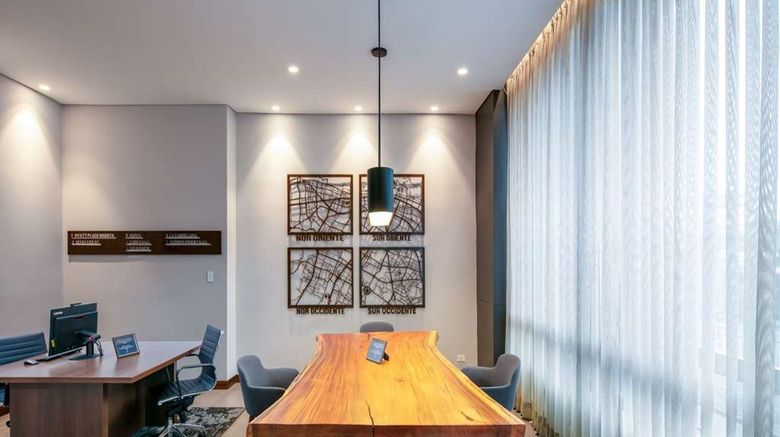 <b>Hyatt Place Bogota Convention Center Lobby</b>. Images powered by <a href="https://iceportal.shijigroup.com/" title="IcePortal" target="_blank">IcePortal</a>.