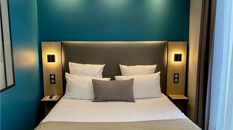 <b>Grand Hotel Clichy Room</b>. Images powered by <a href="https://iceportal.shijigroup.com/" title="IcePortal" target="_blank">IcePortal</a>.