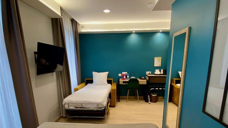 <b>Grand Hotel Clichy Room</b>. Images powered by <a href="https://iceportal.shijigroup.com/" title="IcePortal" target="_blank">IcePortal</a>.