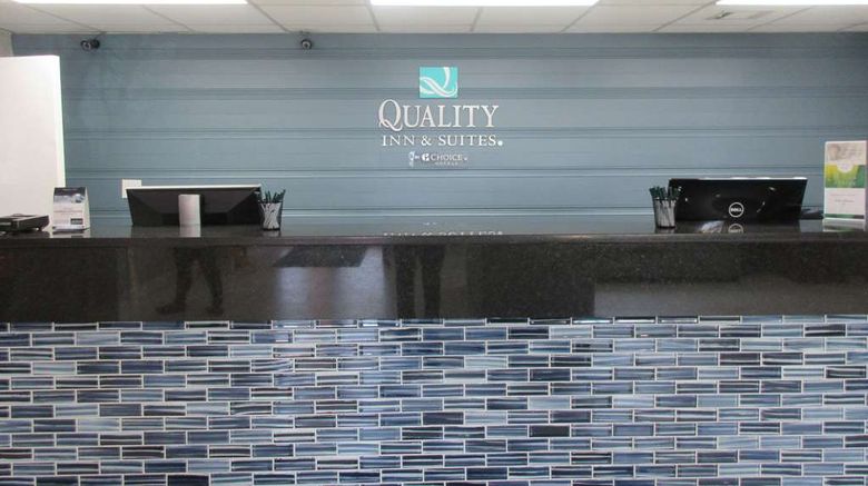 <b>Quality Inn & Suites Lobby</b>. Images powered by <a href="https://iceportal.shijigroup.com/" title="IcePortal" target="_blank">IcePortal</a>.