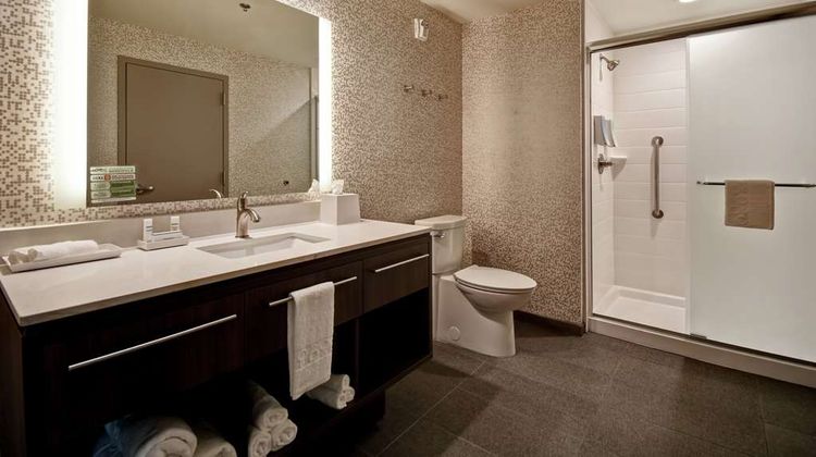 Home2 Suites Birmingham Fulton Room