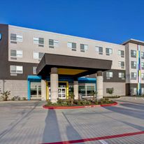 Tru by Hilton Grand Prairie