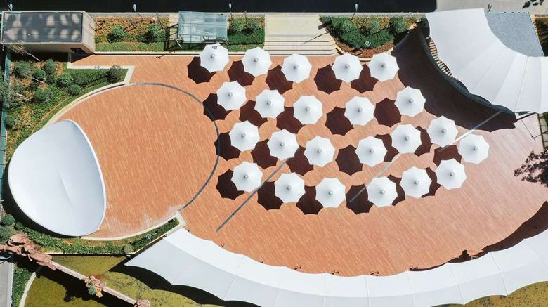 <b>Hilton Lijiang Exterior</b>. Images powered by <a href="https://iceportal.shijigroup.com/" title="IcePortal" target="_blank">IcePortal</a>.