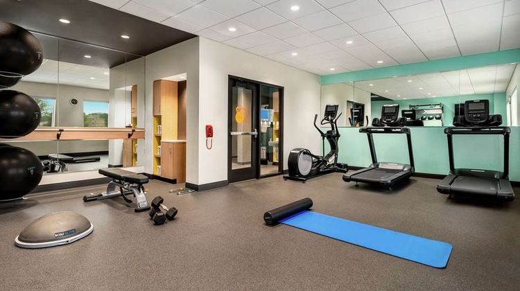 Tru by Hilton Hershey Chocolate Avenue Health